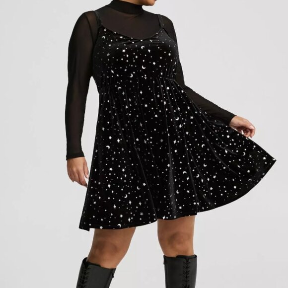 Torrid Dresses & Skirts - TORRID MINI STARGAZER DEEP BLACK VELVET FOIL PRINT SLEEVELESS DRESS 2 2X 18 20